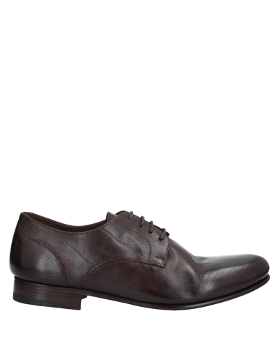 Calpierre Lace-up Shoes In Brown