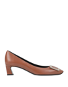 Roger Vivier Pumps In Brown