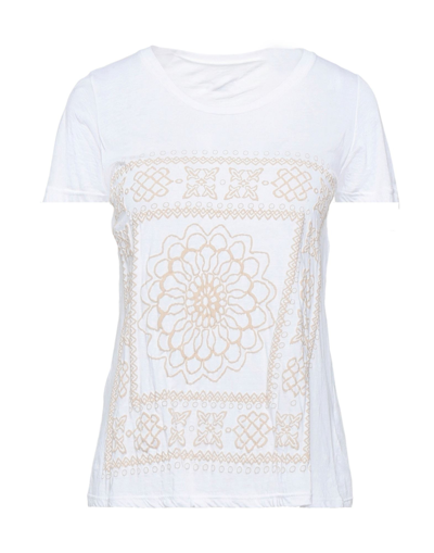 Archivio B T-shirts In White