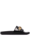 Moschino Logo-hardware Slides In Schwarz