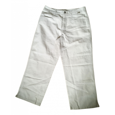 Pre-owned Escada Short Pants In Ecru