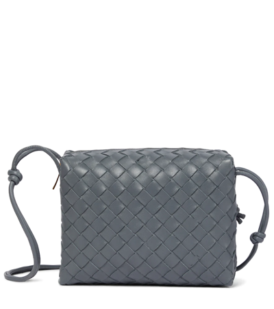 Bottega Veneta ‘loop' Small Intrecciato Leather Crossbody Bag In Grey