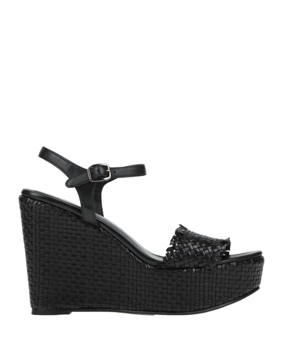 Strategia Sandals In Black