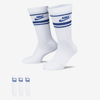 Nike Sportswear Everyday Essential Crew Socks In White