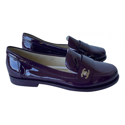 Pre-owned Chanel Patent Leather Flats In Purple