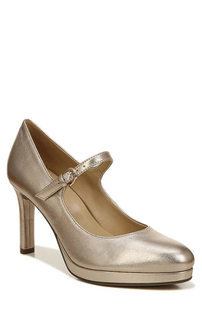 Naturalizer Talissa Mary Jane In Gold
