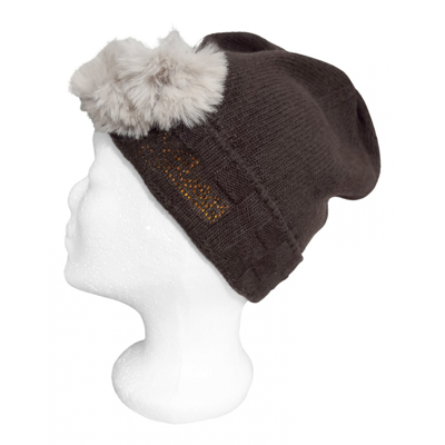 Pre-owned Guess Beanie In Brown
