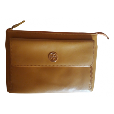 Pre-owned Tory Burch Leather Clutch Bag In Brown