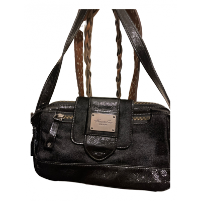 Pre-owned Kenneth Cole Patent Leather Handbag In Black