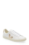 Veja Campo Bicolor Low-top Sneakers In Extra_white_nacre