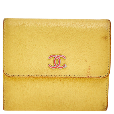 Pre-owned Chanel Yellow Leather Trifold Wallet