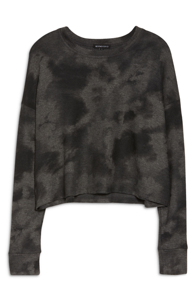 Beyond Yoga Brushed Up Print Long Sleeve Crop Top In Charcoal Dream