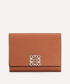 Loewe Anagram Leather Six Card Trifold Wallet In Tan