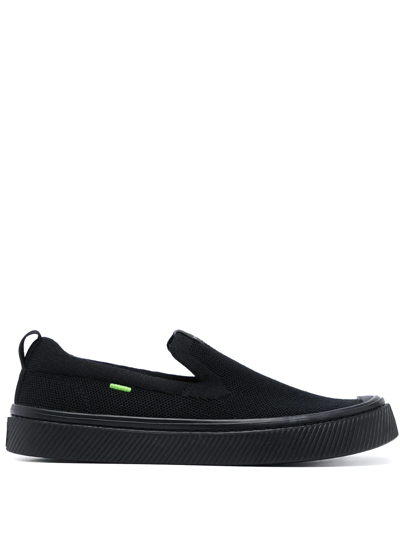 Cariuma Ibi Slip-on Knit Trainers In Schwarz