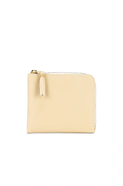Comme Des Garçons Classic Leather Zip Wallet In White