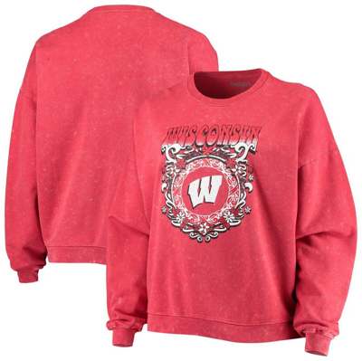 Zoozatz Red Wisconsin Badgers Garment Wash Oversized Vintage Pullover Sweatshirt