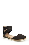 ME TOO ADRIA CLOSED TOE WEDGE SANDAL