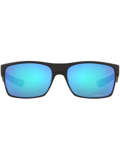 Oakley Gradient-tinted Sunlglasses In Schwarz