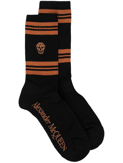 Alexander Mcqueen Skull-print Ankle Socks In Black