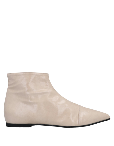 Momoní Ankle Boots In Blush