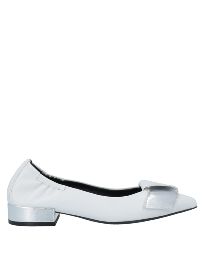 Adele Dezotti Ballet Flats In White