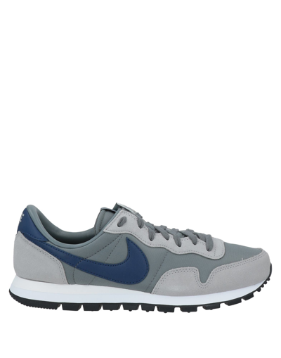 Nike Sneakers In Grey