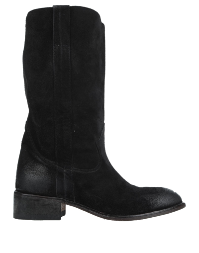 Moma Knee Boots In Black