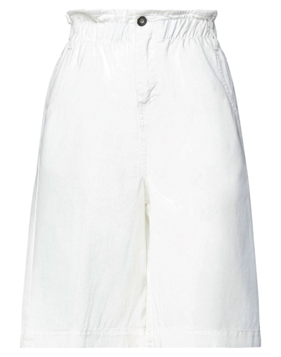 Brand Unique Woman Shorts & Bermuda Shorts White Size 0 Cotton
