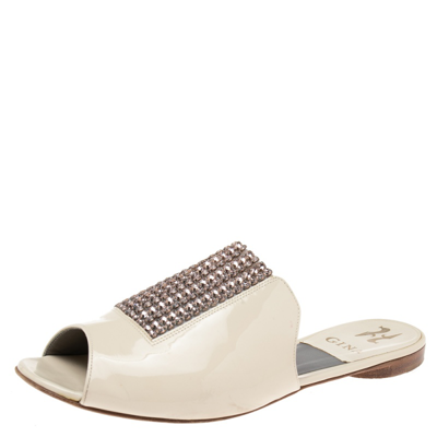 Pre-owned Gina Cream Patent Leather Crystal Embellished Slide Sandals Size 39