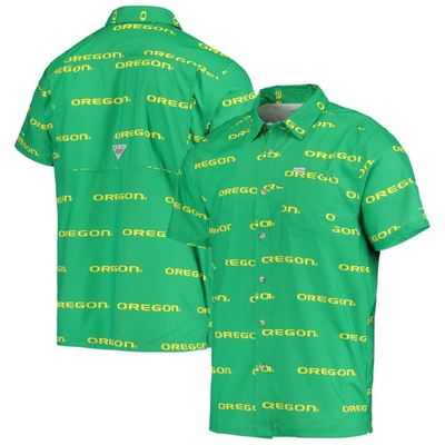 Columbia Men's Green Oregon Ducks Super Slack Tide Omni-shade Button-up Shirt
