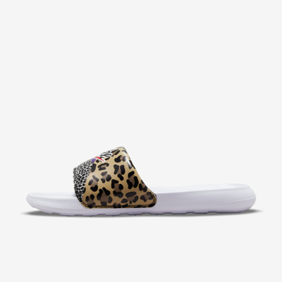 Nike Victori One Print Slides In White/multi In White