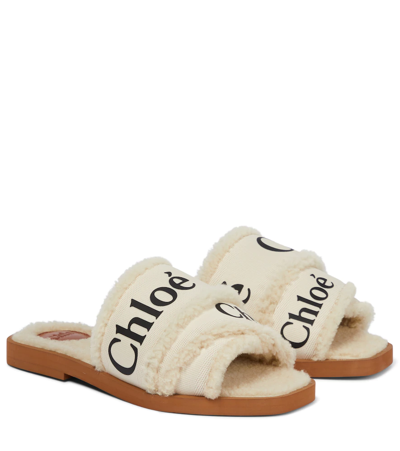 Chloé Woody Shearling Logo Flat Sandals In White