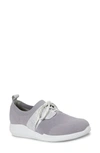 Munro Sandi Sneaker In Grey/ White
