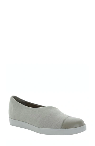 Munro Plum Slip-on Flat In Champagne Stretch Fabric