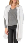 Amicale Cashmere Light Weight Wrap In Ivory