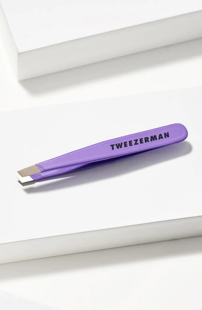 Tweezerman Blooming Liliac Mini Slant Tweezer In Lilac