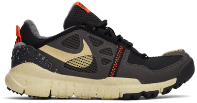 Nike Black & Orange Free Terra Vista Sneakers