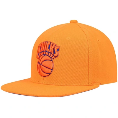 Mitchell & Ness Men's  Orange New York Knicks Hardwood Classics Tonal Snapback Hat