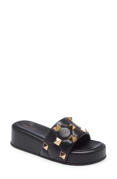 Valentino Garavani Roman Stud Flatform Slide Sandal In Quilted Nappa In Black