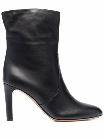Bally Heeled Leather Boots In Schwarz
