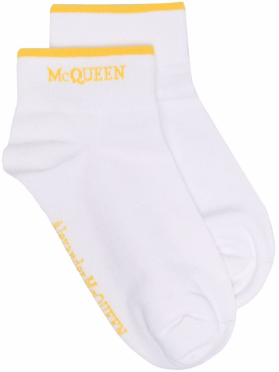 Alexander Mcqueen Logo-edge Ankle Socks In White