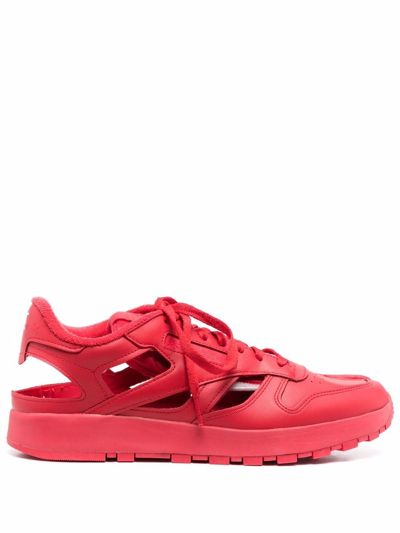 Maison Margiela X Reebok Décortiqué Tabi Classic Sneakers In Red