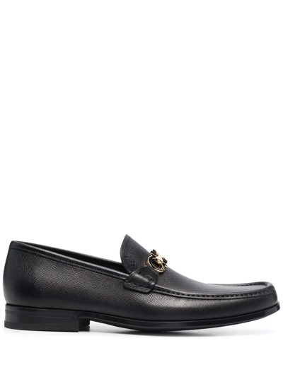 Ferragamo Gancini-plaque Leather Loafers In Black