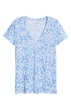Caslon ® Rounded V-neck T-shirt In White- Blue Milla Floral