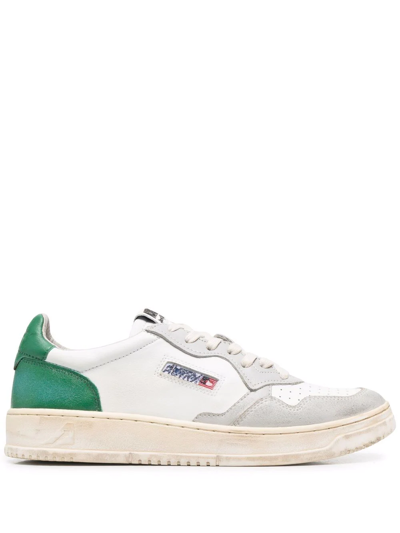 Autry Super Vintage Logo Patched Low Sneakers In White