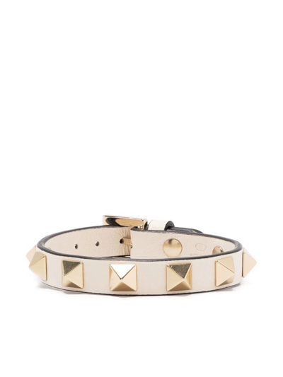 Valentino Garavani Rockstud Leather Belt Bracelet In Light Ivory