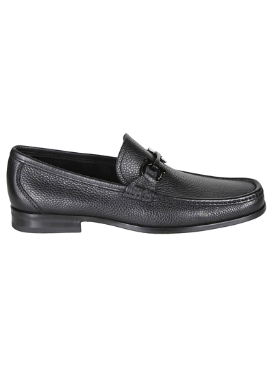 Ferragamo Grandioso Logo Front Slide-in Loafers In Black