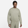 Nike Men's Solo Swoosh Fleece Crew In Green