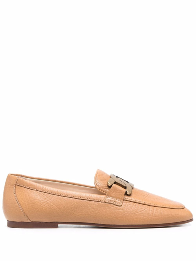 Tod's Kate Gold-chain Leather Loafers In Nude