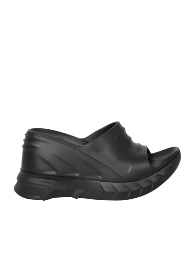 Givenchy Marshmallow Sandals In Black